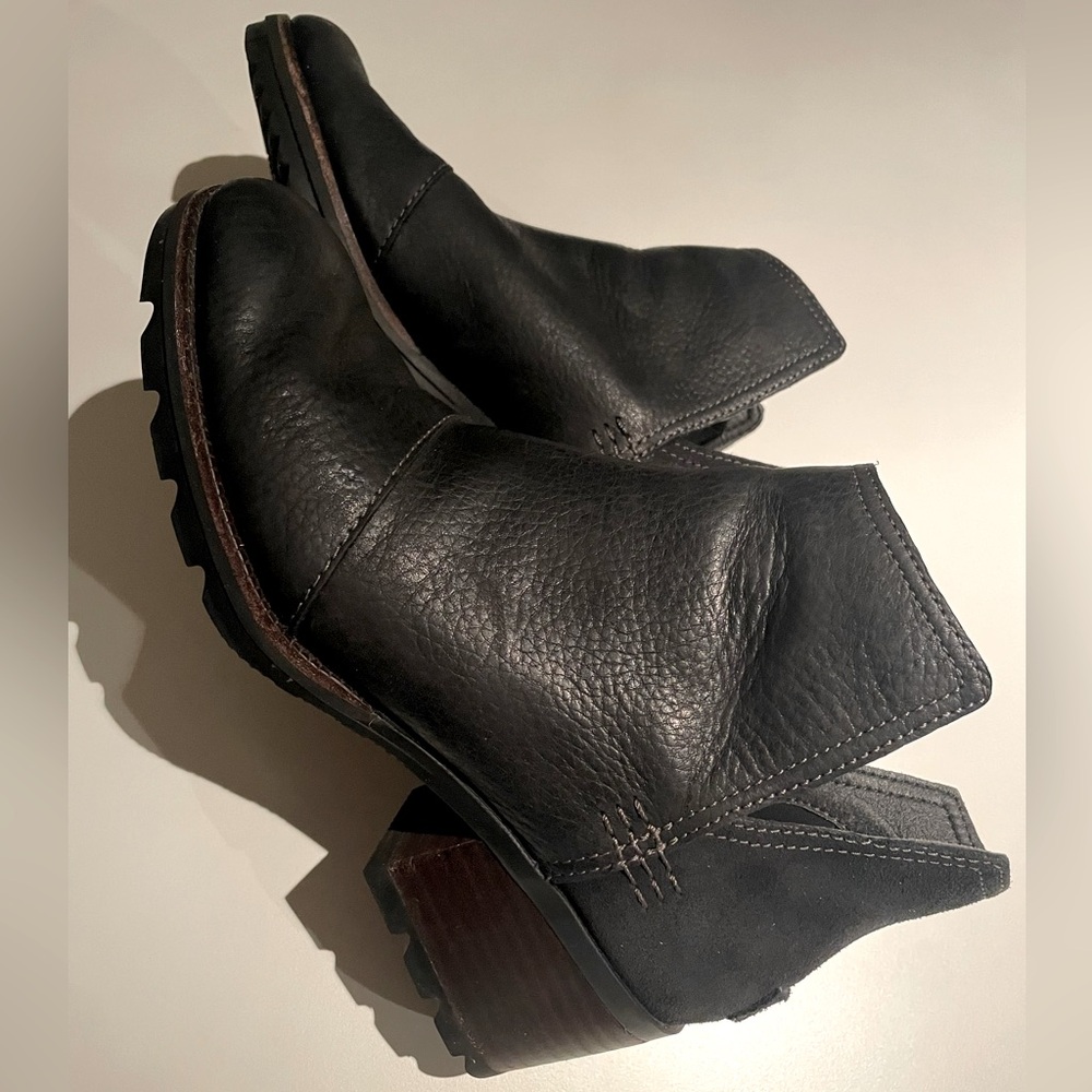 Sorel Black Ankle Boots